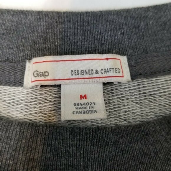 GAP Spellout Med Gray red black Plaid Sweatshirt - Picture 3 of 7